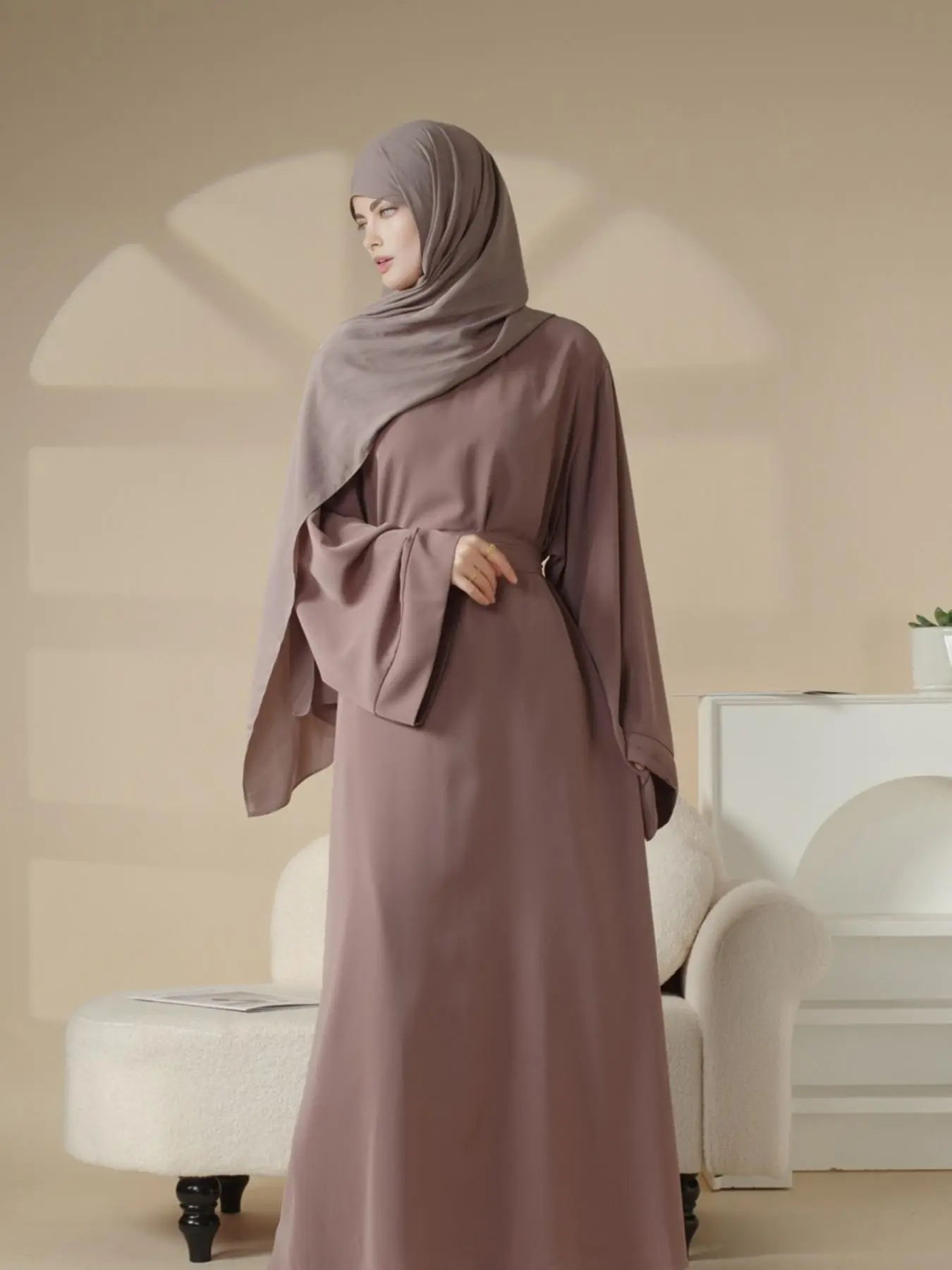 Women's Solid Belted Asymmetrical Hooded Abaya, Modest Casual Batwing Sleeve Long Sleeve Abaya for Daily Wear, Women's Islamic Clothing for All Season