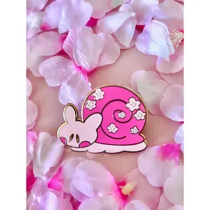 Sakura Snail Pin