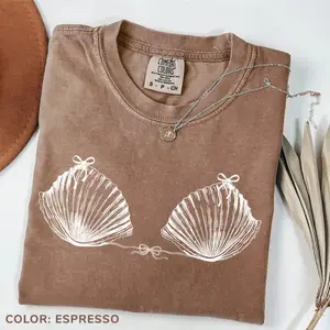 Comfortable Colorful Retro 90s Shell T-Shirt, Ocean Lover T-Shirt, Summer Travel T-Shirt, Mermaid T-Shirt, College Style Coastal Aesthetic T-Shirt, Sweet Bow Beach T-Shirt
