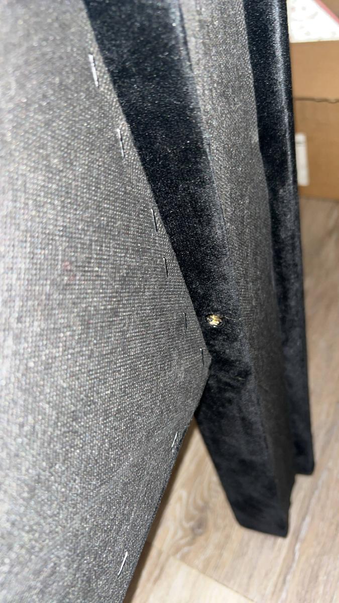 Item: Black, Queen, Upgraded