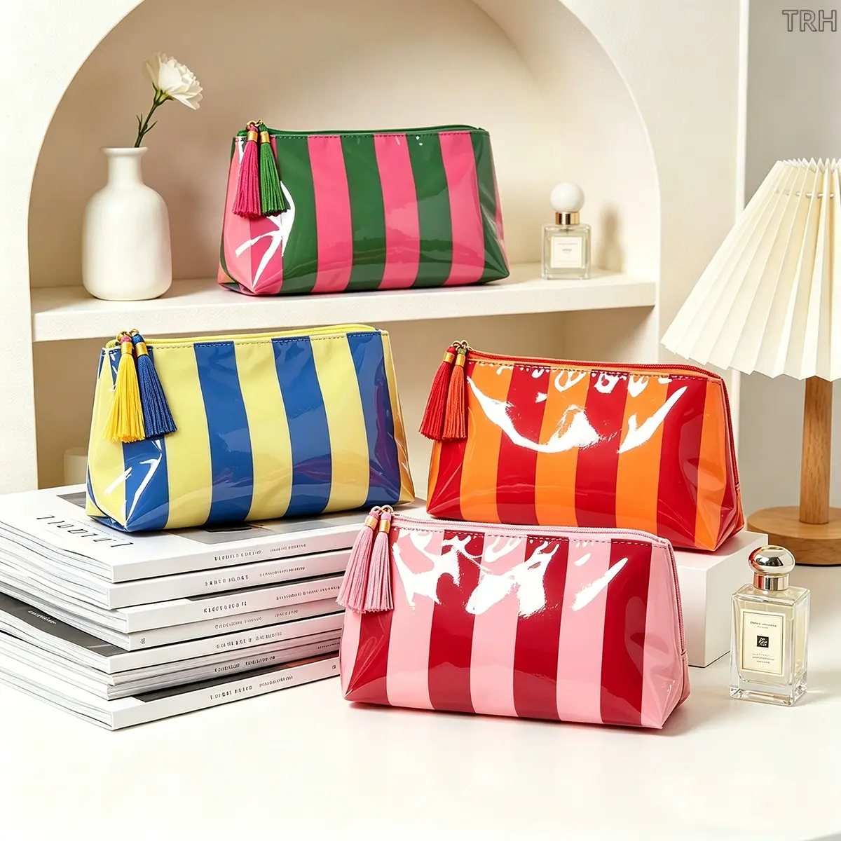 Women's Preppy Glossy Vertical-Striped Beauty Storage Pouch, Tassel Zipper Pull, Portable Waterproof Cosmetic Organizer, Fashion Accessory for Vacation & Gym, Preppy Stripe, Compact Portable Size