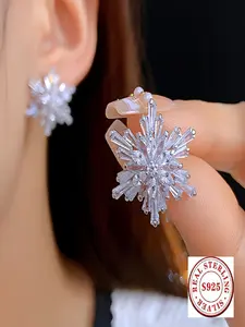 S925 Sterling Silver Snowflake Earrings for Women Sparkly Zircon Crystal Stud Earrings Winter Party Jewelry Christmas Gift