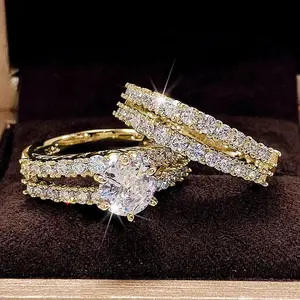 18K Gold-Plated Valentine's Day Elegant Bridal Ring Set - 2 Pieces of 18K Gold-Plated Copper, 6 Cubic Zirconia Prongs - Women's Luxury Wedding and Engagement Jewelry - Seasonal Party Accessories Wedding Ring Set