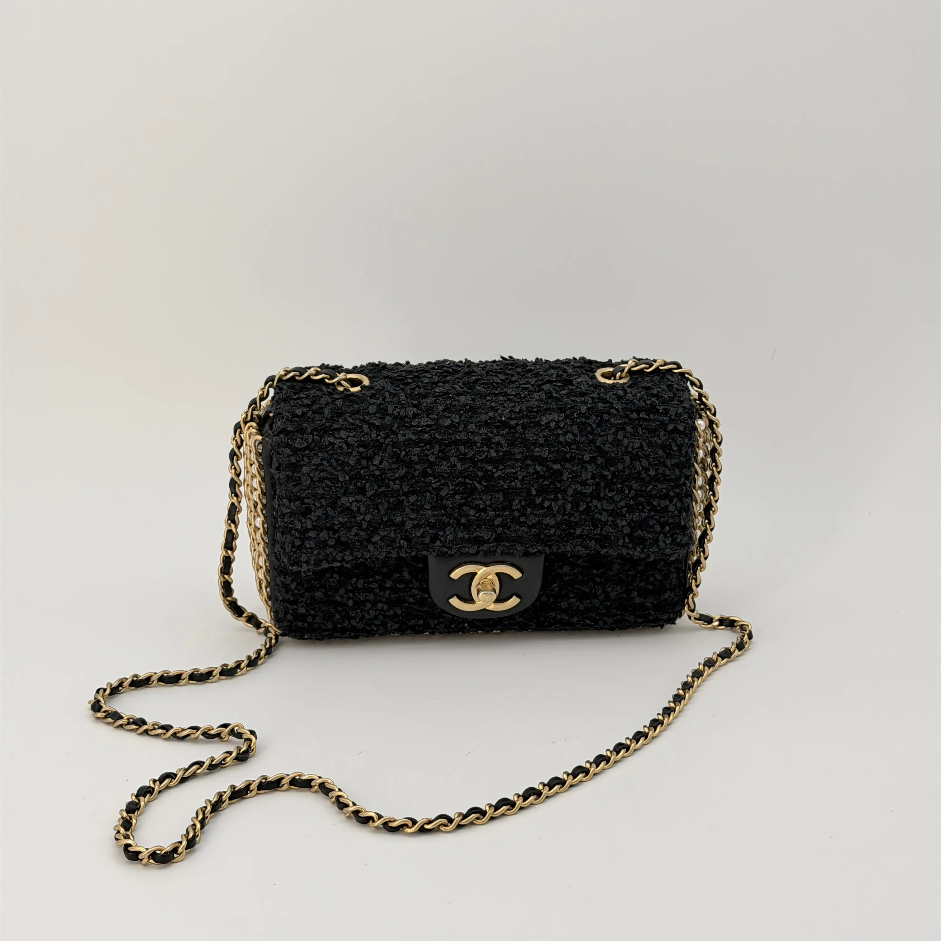 Pre-owned CHANEL tweed Crossbody Bags River Of Pearls Flap Bag Black Crossbody Bag