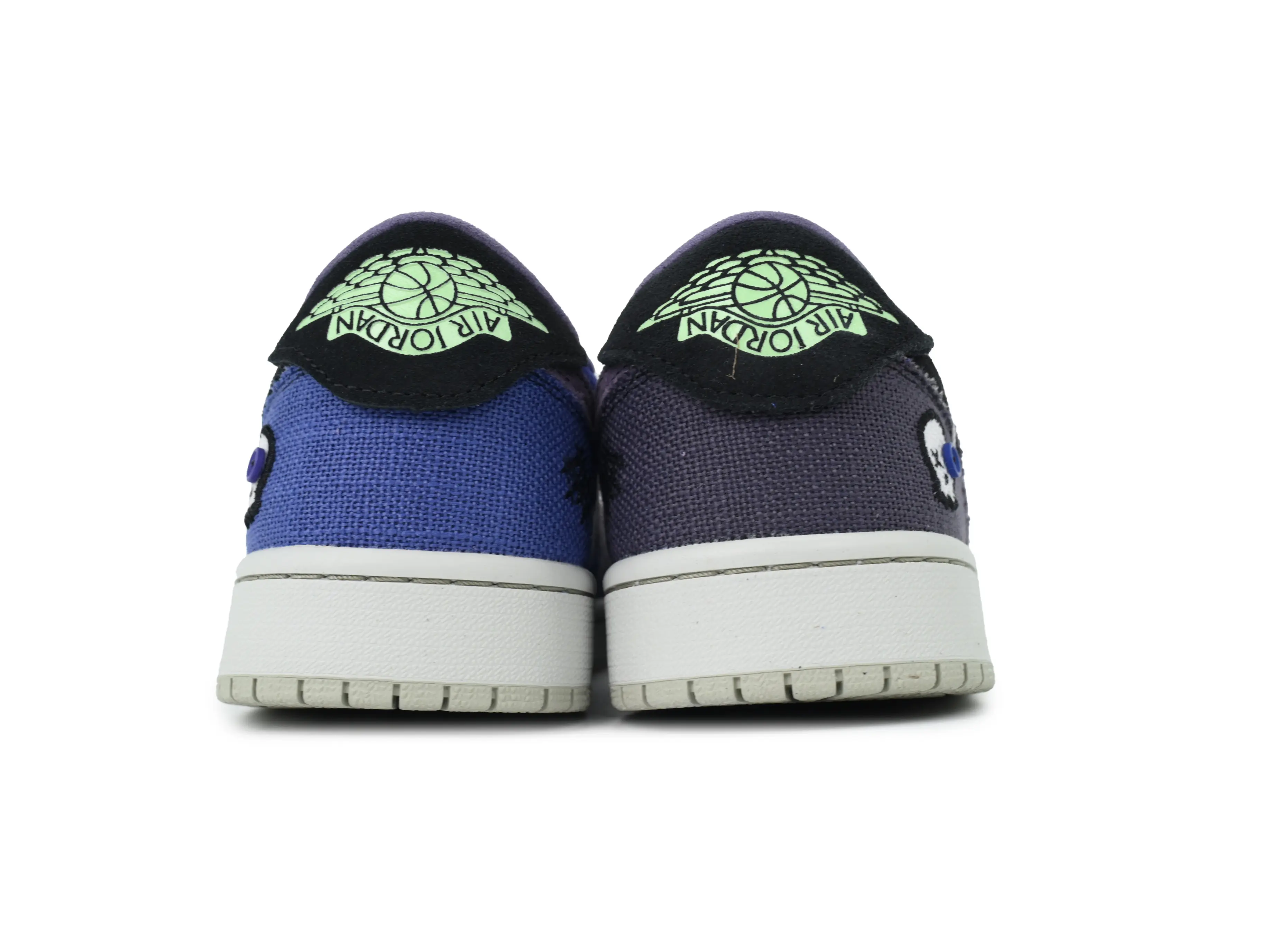 All Season Mixed Purple Blue Woven Canvas Low Top Punk Skate Sneakers, Cushioned Foam Midsole, Striking Black Logo Light Grey Outsole Contrast Anti Slip Rubber Outsole, Fashion Low Top Shoes For Skate, Trave