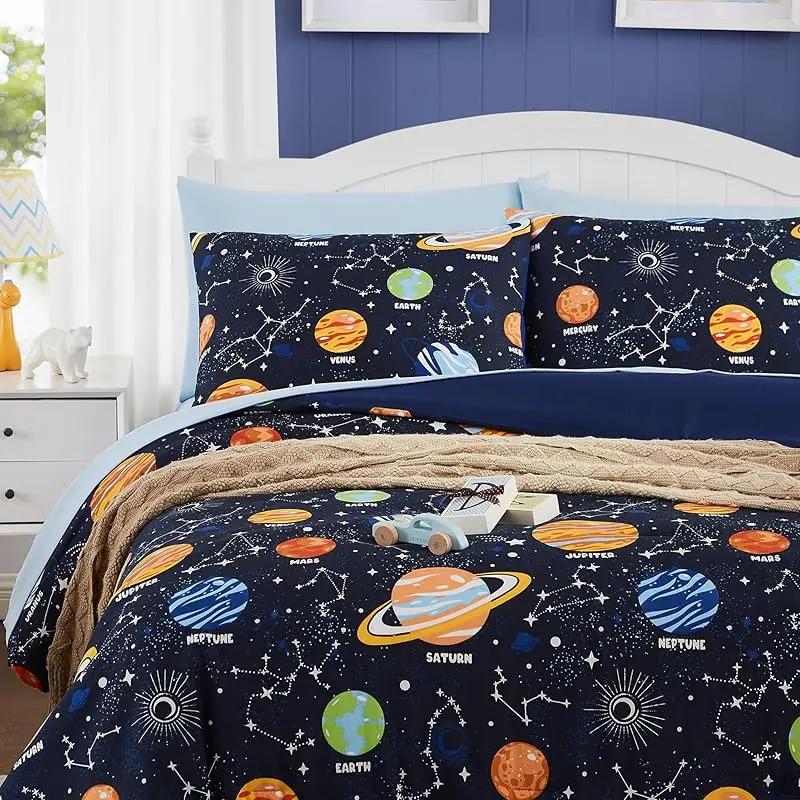 Melex Home Luminous Comforter Set 5-Pieces, Pixel Style & Futuristic Bedding, Fun & Magical Gift Idea,Birthday gift,Curiosity inspiration, Bedtime love, good sleep, Planetary Patterns, queen comforter set, comfy bed sets