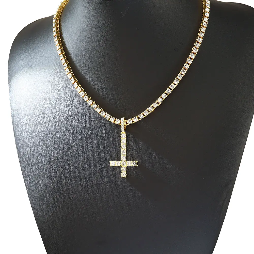 Rhinestones Stylish Upside Down Cross Pendant Necklace Hip Hop Rap Match Any Outfit, Unique Inverted Cross Chain Necklace, colgante decru, crucifix, silver tone, gift for woman and men, charm, versatile wear, romantic esent