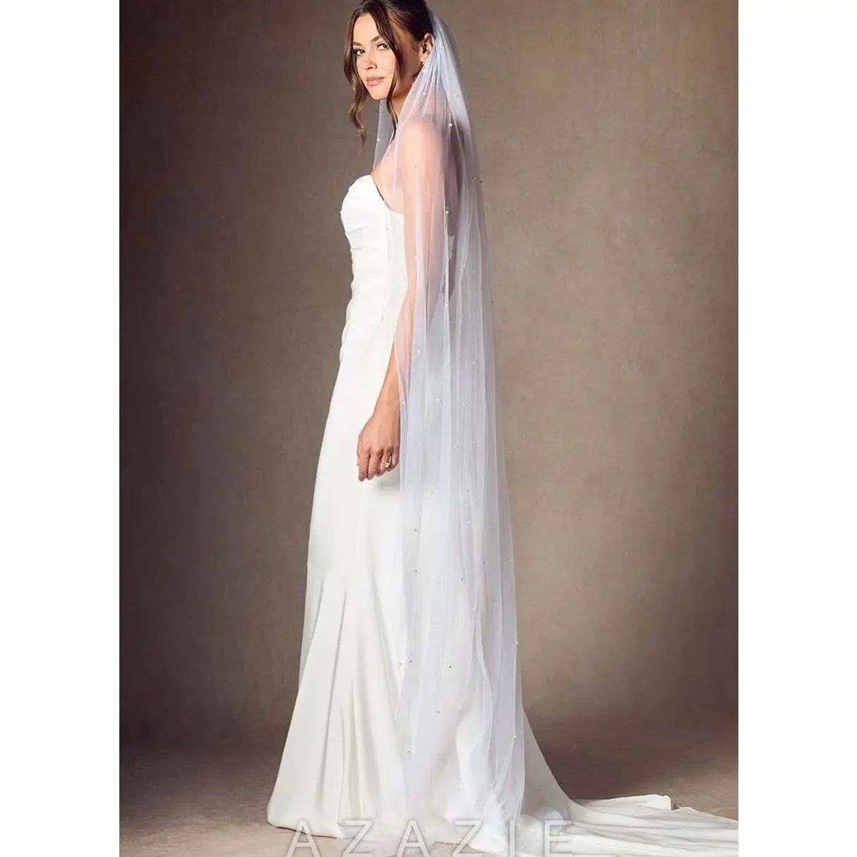 Jenna Pearl Chapel Veil