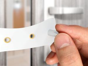 2Pcs Cat Door Holder Latch Larger Cat Door Alternative to Keep Dogs Out of Cat Litter Boxes and Food with 5 Adjustable Sizes Strap 2.5-6" Wide Fast Latch Strap Let's Cats in Easy to Install White