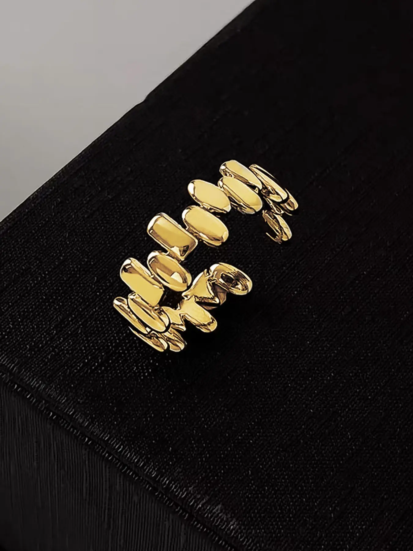 Elegant Geometric Copper Statement Ring for Women, Simple Luxurious Fashion Accessory, Unique Daily Wear Jewelry, Single Open Design