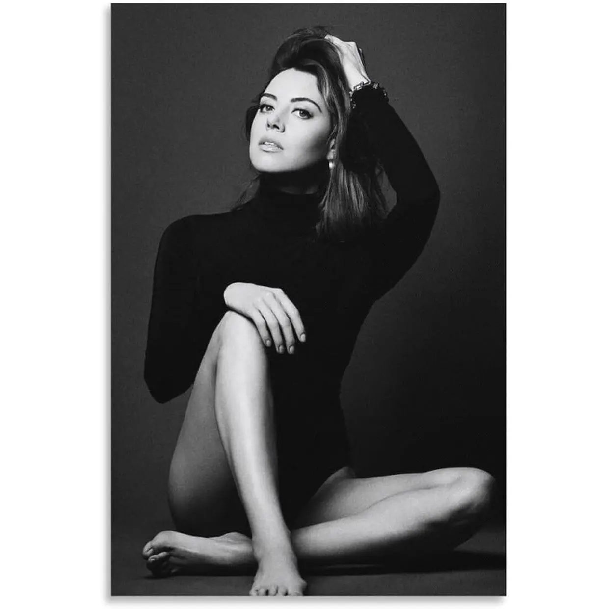 Aubrey Plaza Poster (7) Canvas Poster Wall Art Picture Prints Hanging Photo Gift Idea Decor Home Posters Artworks