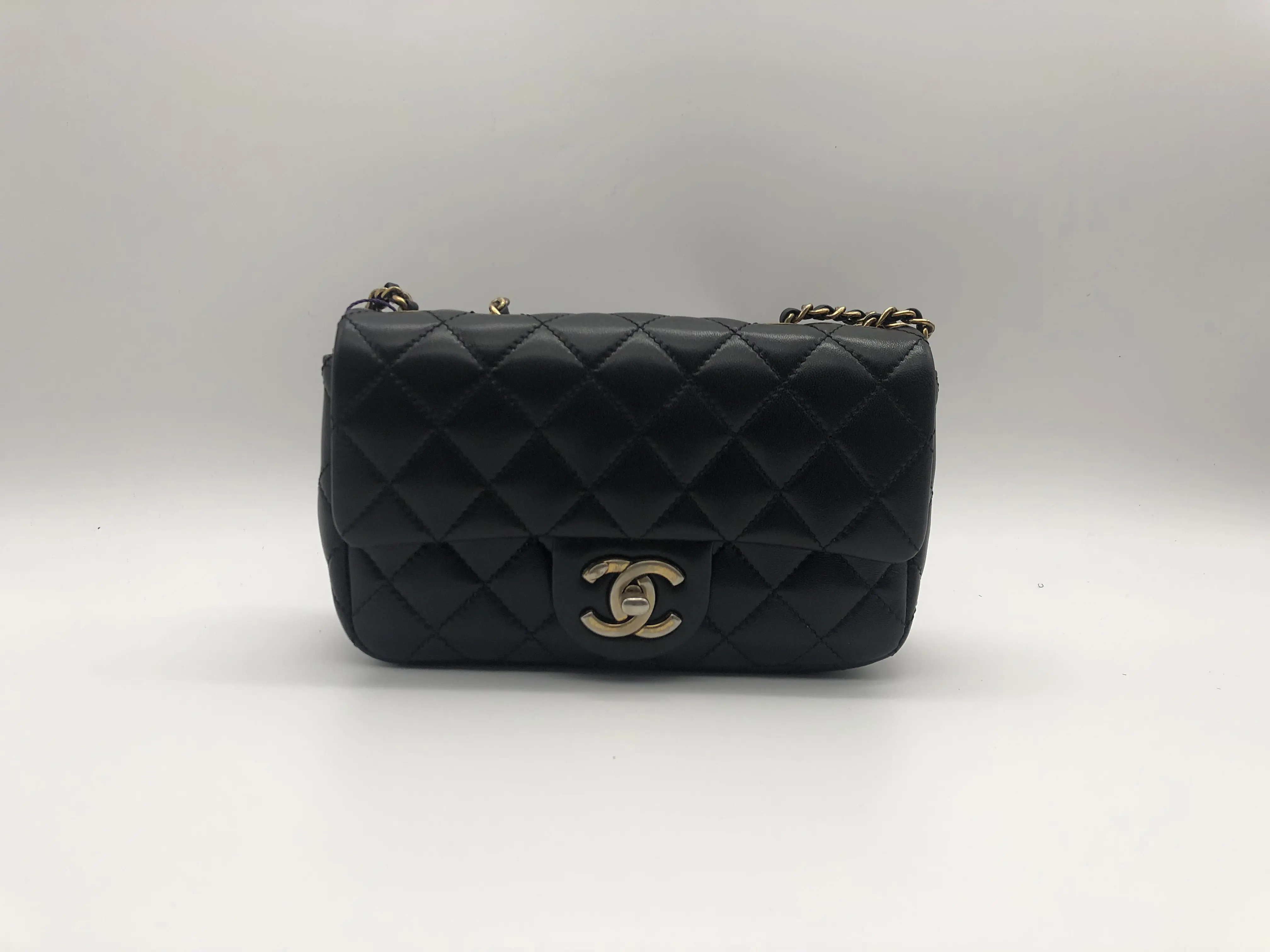 Pre-owned CHANEL Mini Classic Flap Black Quilted Leather Shoulder Bag