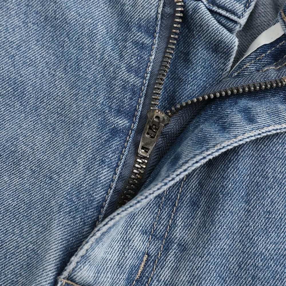 Men’s loose straight-leg jeans for autumn/winter, featuring a patchwork design and retro street style—versatile and easy to match.