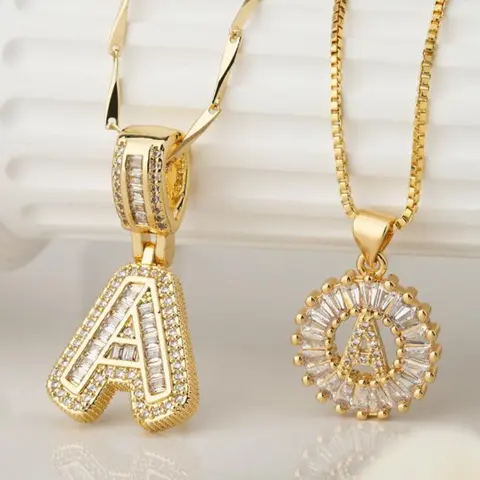 Women's Elegant Zircon-Inlaid Letter Pendant Necklace Set, Sparkling Round Flower and Block Letter Designs, Copper Chains, Available in 26 Letters, All-Season Fashion Jewelry and Gift