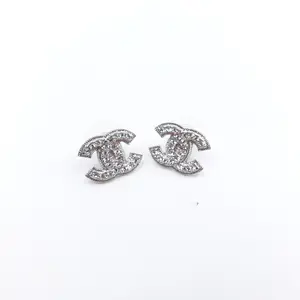 Pre-owned Chanel Crystal Mental Earings T10385447