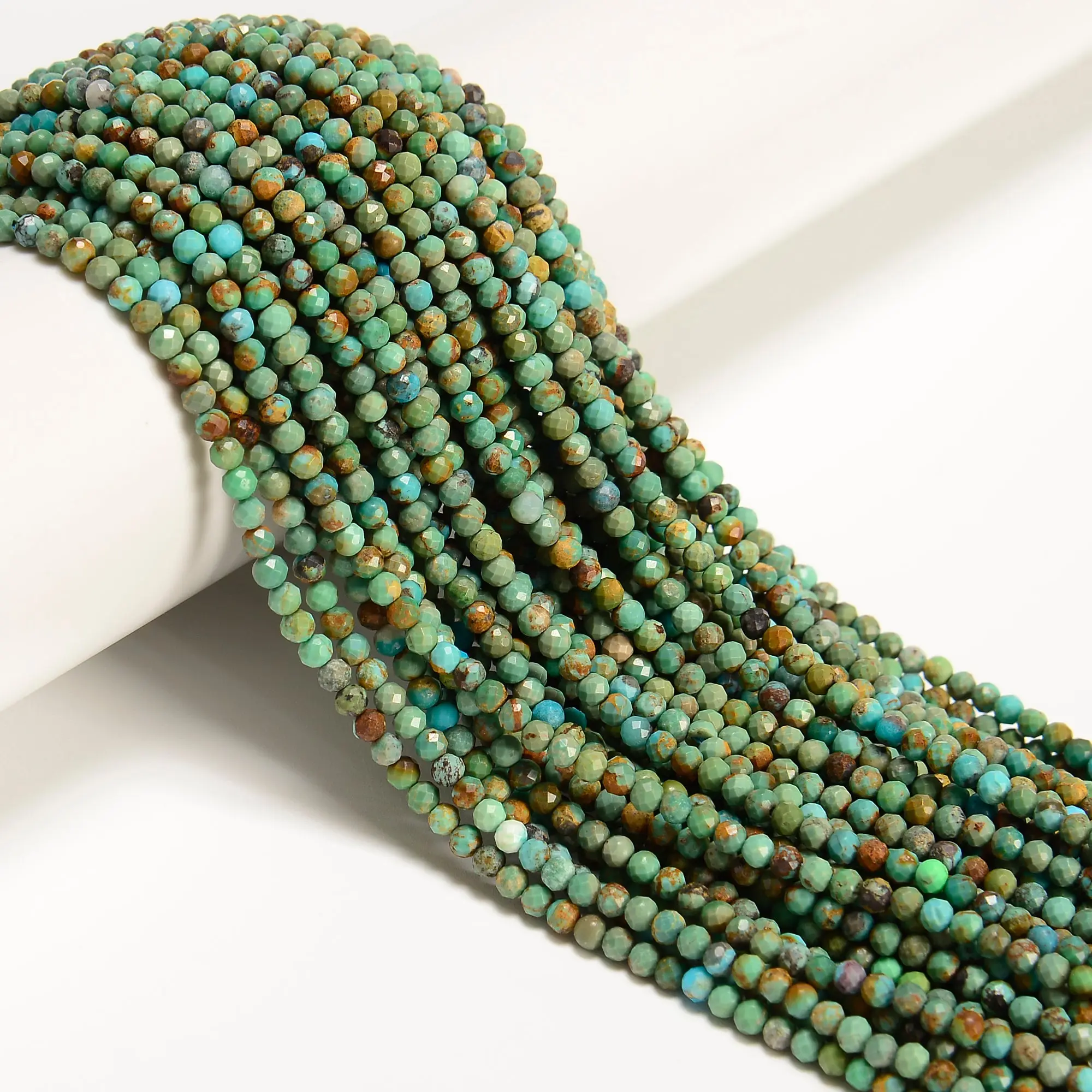 Natural Turquoise Faceted Round Beads Size 3mm 15.5'' Strand Gemstone Loose Beads for Jewelry Making Craft Beads for DIY Bracelet Necklace Key Chain