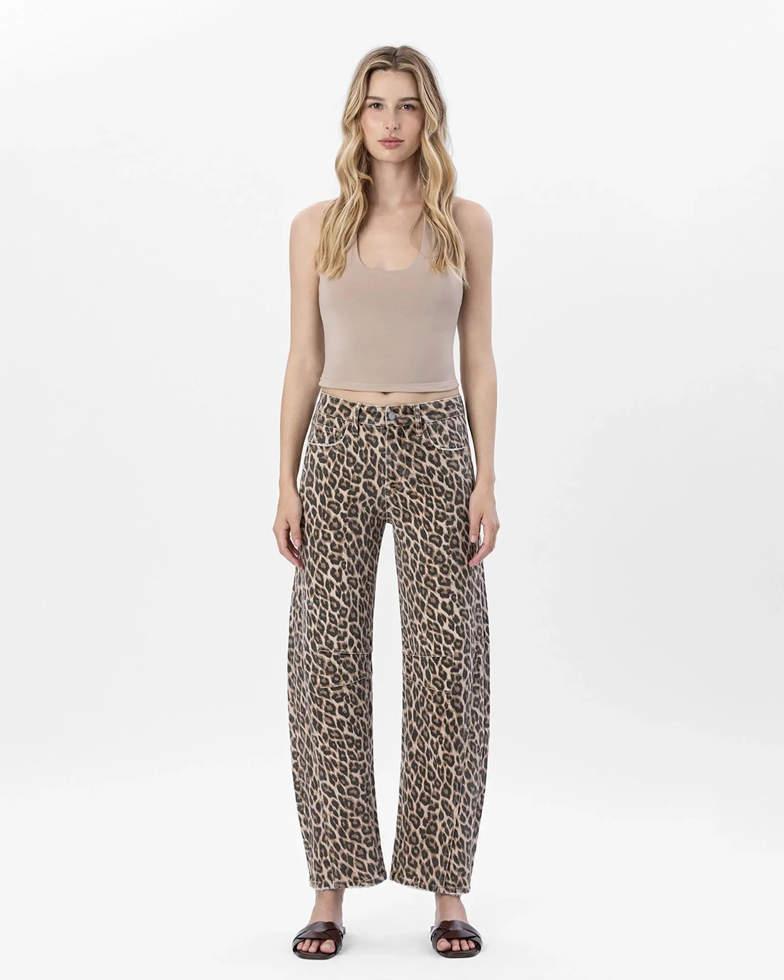 Women's High-Rise Barrel Leg Jeans, Lady's Hip-Flattering Leopard-Print Pants, High Waist, Barrel Style Jeans, Bottom, Denim, Animal Print Jeans, Flattering Cut, Ultra Baggy Leopard Jeans