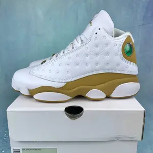 Wheat's new men's lace-up outdoor sneakers are breathable and casual running shoes