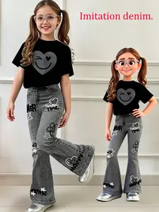 Trendy Girls' Casual Set, Heart Smile Print T-Shirt + Denim Bell Bottoms, Two-Piece, Fun and Comfortable, Perfect for Playtime Tee Set
