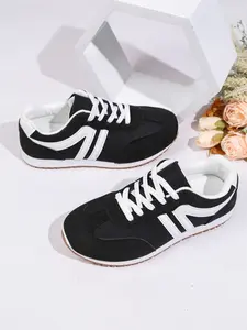 Womens Trail Running Shoes Non Slip Durable for Outdoor Hiking Jogging Comfortable Lightweight Design Sneaker