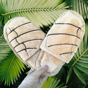 Concha Slippers
