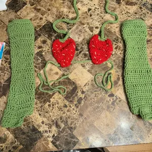 Custom Crochet Strawberry Set with Handmade Green Fingerless Gloves for Cozy Autumn Wear