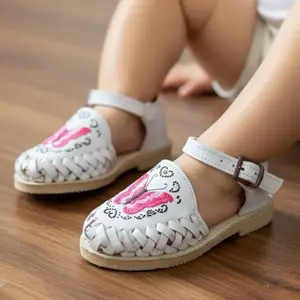 White with Pink Butterfly Leather Huaraches Nına, Pink Butterfly Sandals, White Summer Sandals Traditional Mexican Sandals Close Toe Sandal Flats