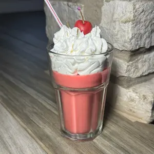 Strawberry shake candle Strawberry shake candle