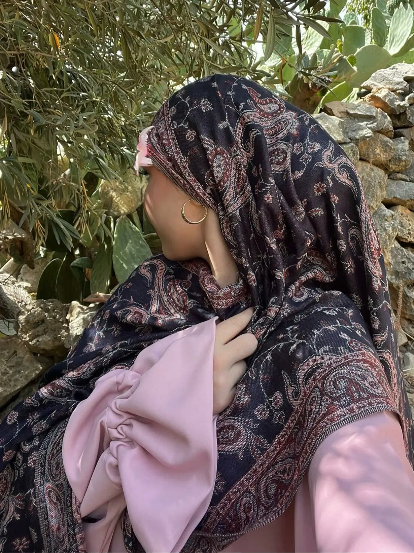 Women's Classic Vintage Bohemian Style Scarf, Head Scarf, Paisley Jacquard Shawl, Available in 24 Colors, Suitable for All Seasons