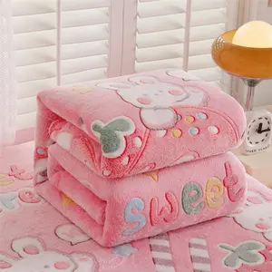 Strawberry & Rabbit Pattern Blanket, 1 Count Soft Throw Blanket, Air-conditioned Room Blanket, Warm Nap Blanket for Home Office Camping Travel, Soft Lightweight Blanket, Soft Fluffy Blanket