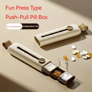 Portable Pill Box, Pill Box Separator, Transparent Three-Compartment Lid Pull-Out Pill Box, Large Capacity Compartment Small Pill Box, Outdoor Portable Small Pill Box