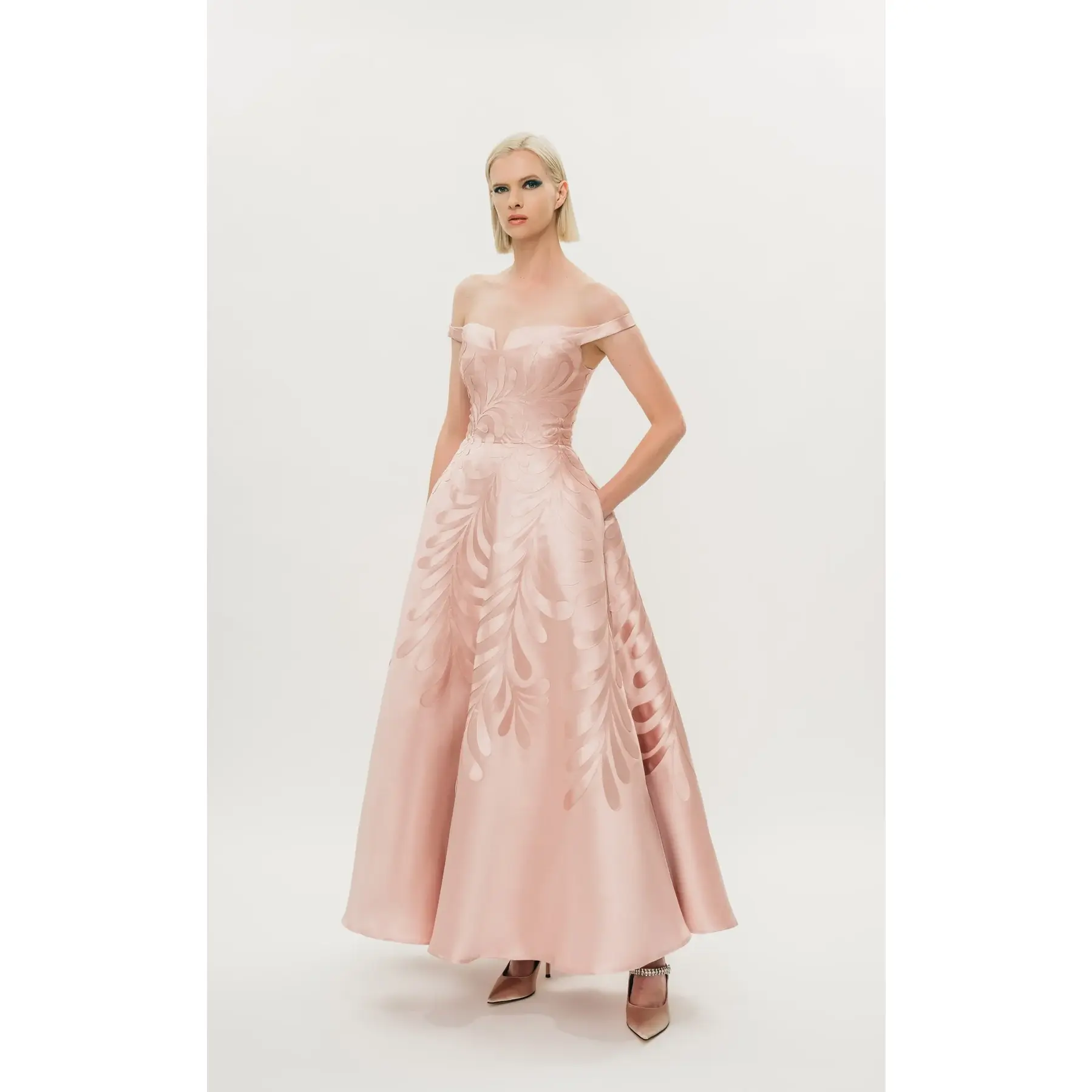 Park 108 by Hynes Park Off Shoulder T-Length Dress M563