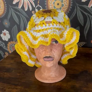 Crochet Granny Square Bucket Hat - Modern Acrylic Yarn Unisex Hat with Customizable Large or Small Granny Squares for Daily Wear