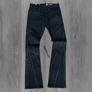 Rise - Flare Studded Denim - Black - 25637