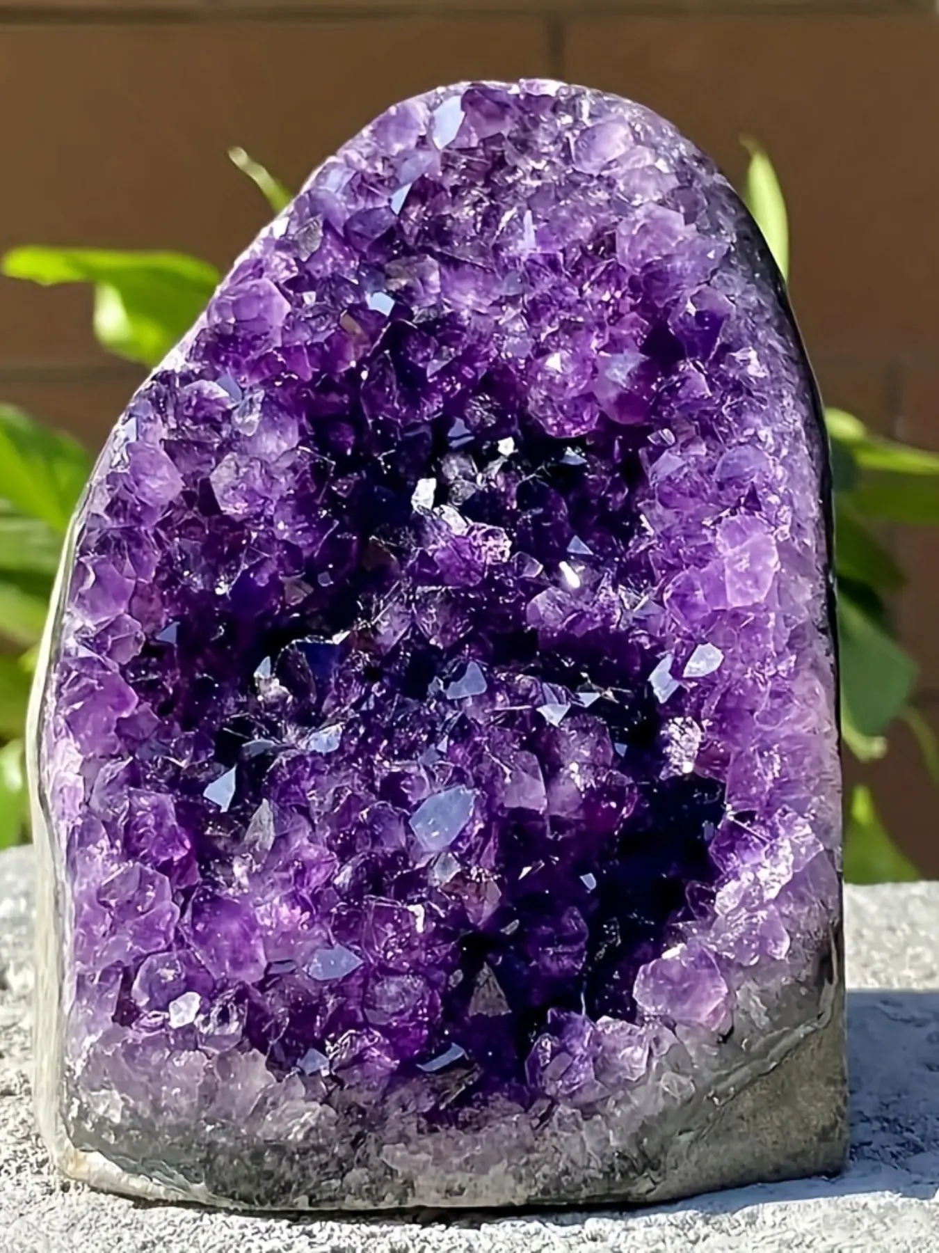 900g natural amethyst cluster ornament, suitable for display in living rooms, study rooms, and offices. It is also a thoughtful gift for Christmas, Halloween, Valentine's Day, and housewarming Amethyst Crystal, Crystal Decor