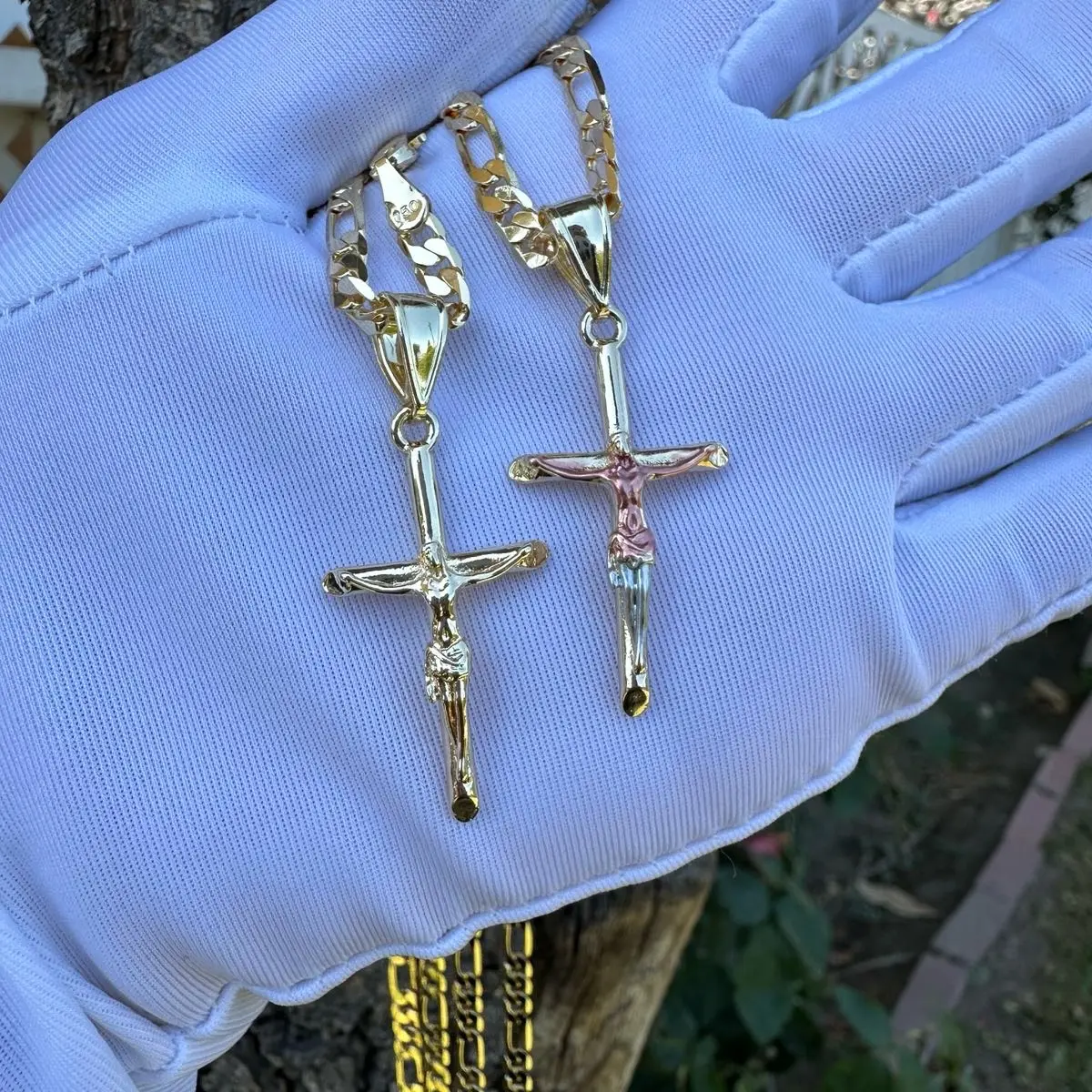 Elegant Cross Necklace for Anniversary and Birthday Gift