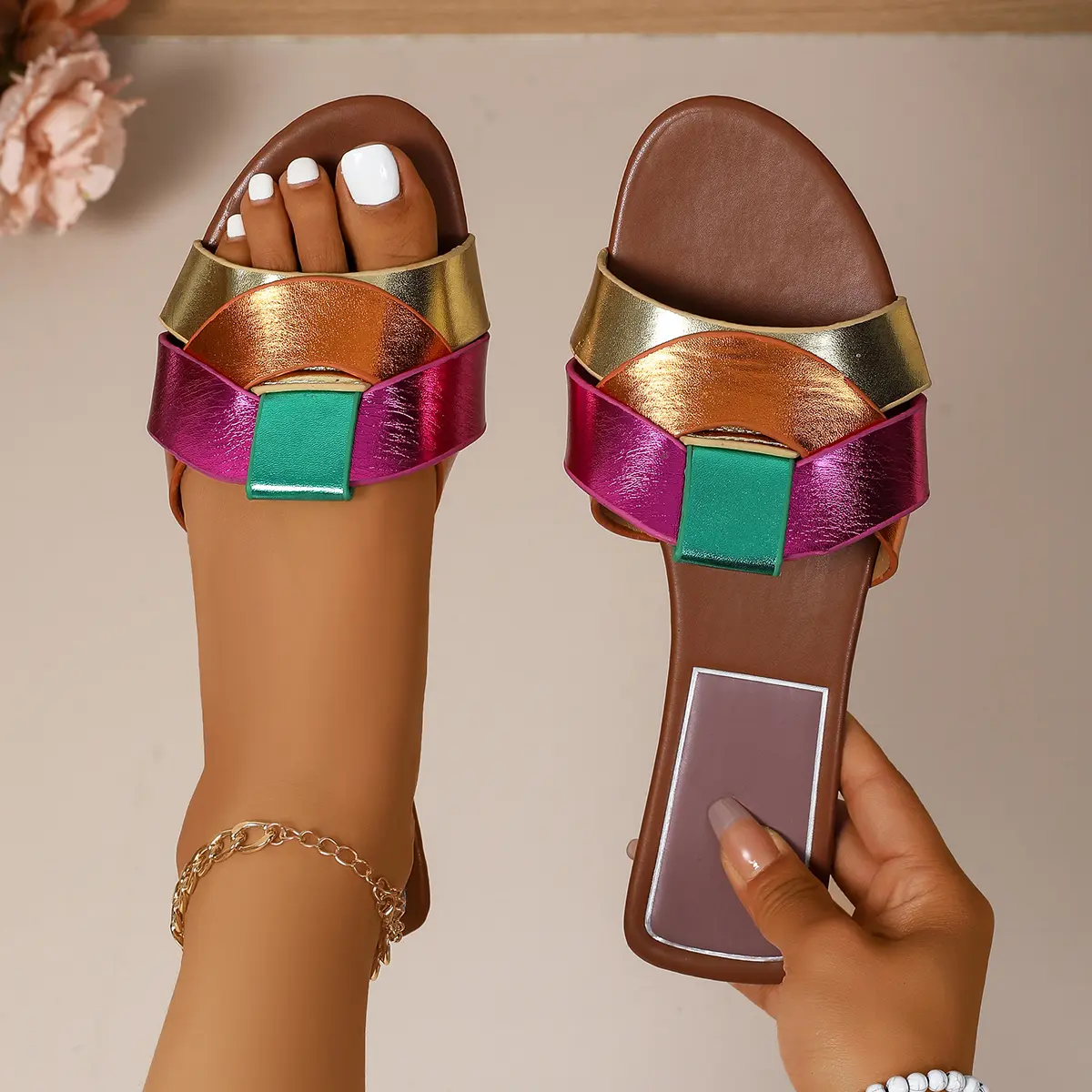 These Women's Sandals Adopt A Multi-colored Splicing Technique. They Are Open-toed And Backless With Flat Soles. Suitable For Summer Beach, Parties And Other Scenarios, These Sandals Are Both Eye-catching And Comfortable.