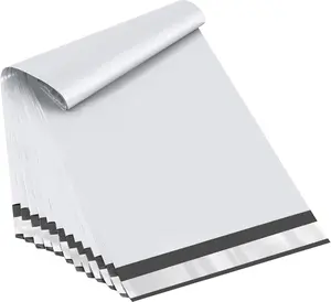 Waterproof Polyethylene Packaging Bags Strongly Adhesive Self-Sealing Opaque Bags for Object Packaging and Transport