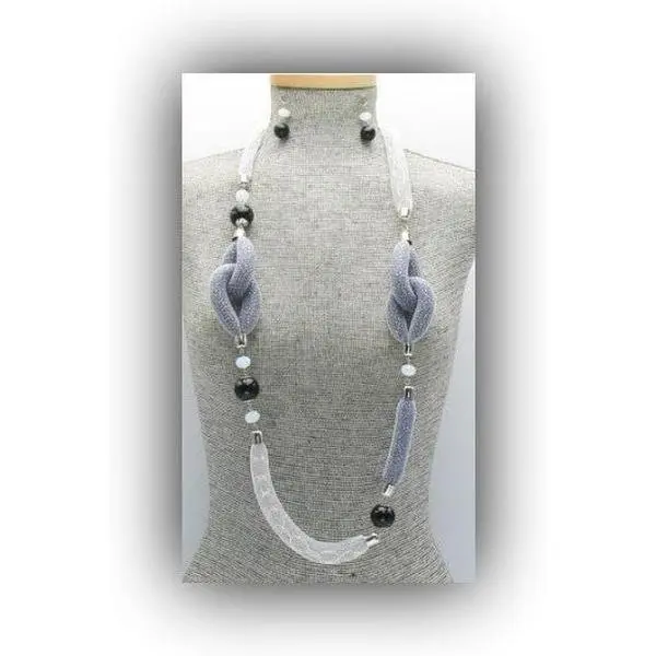 Mesh Necklace Set with 2 Side Notes Matching Earrings in Mesh Material Design