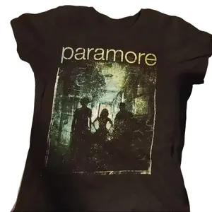 Paramore Baby Tee, Y2k Clothes, Women Crop Top, Women 2000s Tops Star Girl Y2k Kitty, Goth Emo 90s Clothes Vintage Women's Baby Tee, 90s Gothic Grunge Baby Tee, Summer Outfit, Downtown Girl Baby Tee, Gift For Her, Outfits