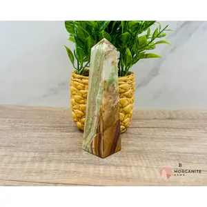 Green Onyx Tower Obelisk – Elegant Crystal for Heart Chakra, Balance & Emotional Healing