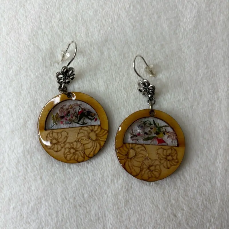 Boho Wooden Engraved Mushroom Drop Earrings with Rainbow Flowers, Elegant Design and Natural Wood Finish