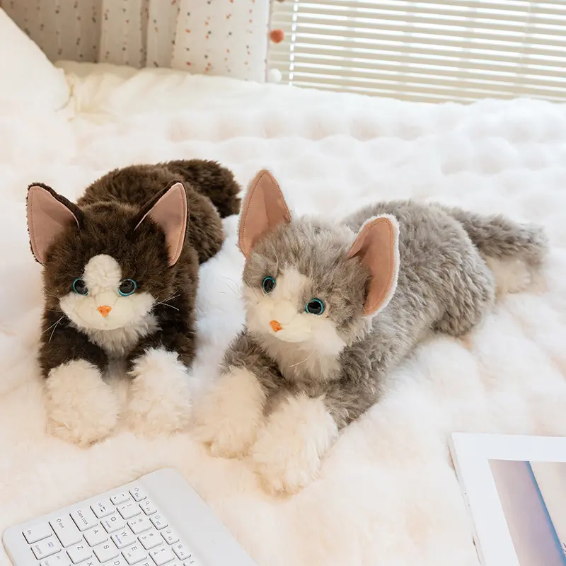 Unisex Cute Collectibles Anime/Manga Animal Shaped Stuffed Toy - Soft Plush Realistic Lying Long-Haired Cat Figurine, Latex-Free Bedside Companion Ornament