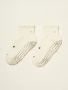 Shapes Studio Cropped Crew Grip Socks, Cutest Fruits Pilates Socks, Ruffle socks, Non-Slip, Barre Yoga Fitness (Cropped Mini Heart)