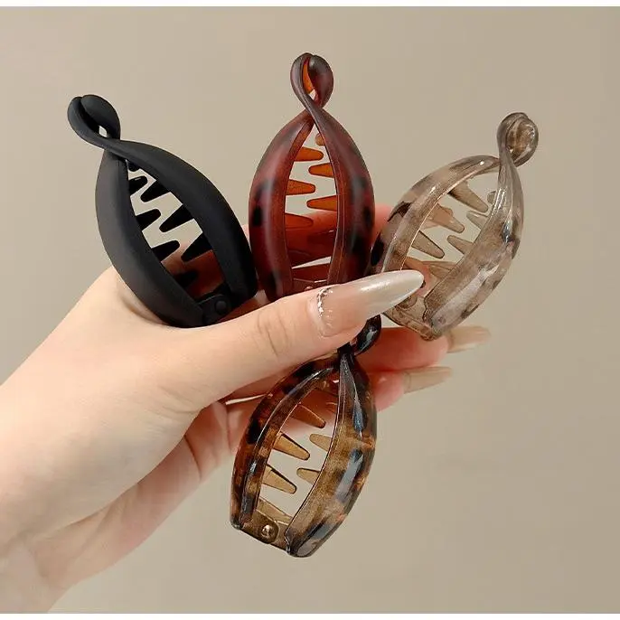 Women's 4-Pcs Non Slip Banana Hair Clip Set - Vintage Leopard Print Amber Barrettes, Cute Engagement Accessories for Women, Pony Tail Holders for Ponytails & Updos, Fashion Hair Accessories