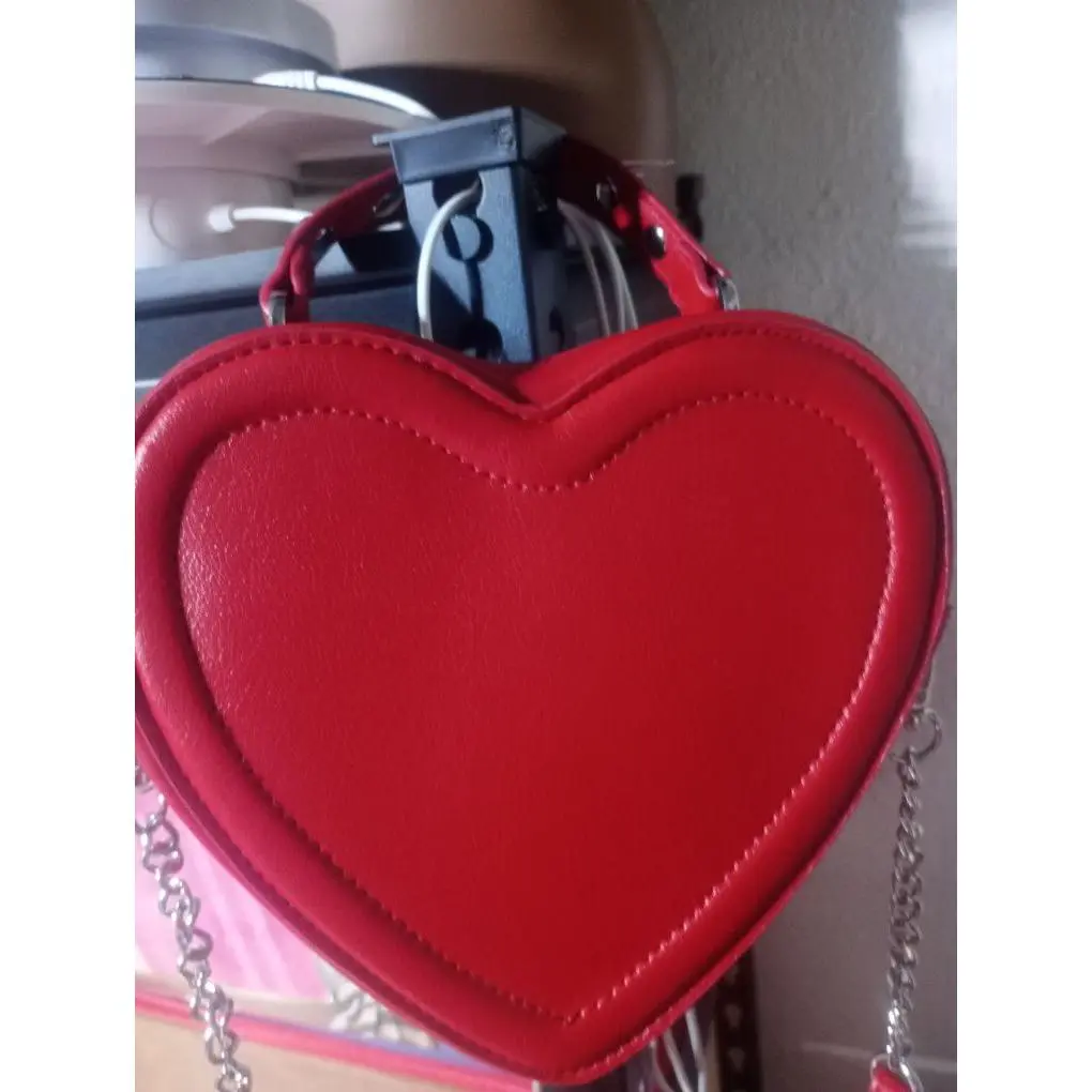 Bel Valiz Koulé Red Heart-Shaped Handbag with Chain Strap and Red Color