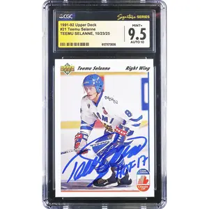 Teemu Selanne Finland Autographed 1991-92 Upper Deck #21 CGC Authenticated 9.5/10 Rookie Card with "HOF 17" Inscription - Fanatics Authentic Certified