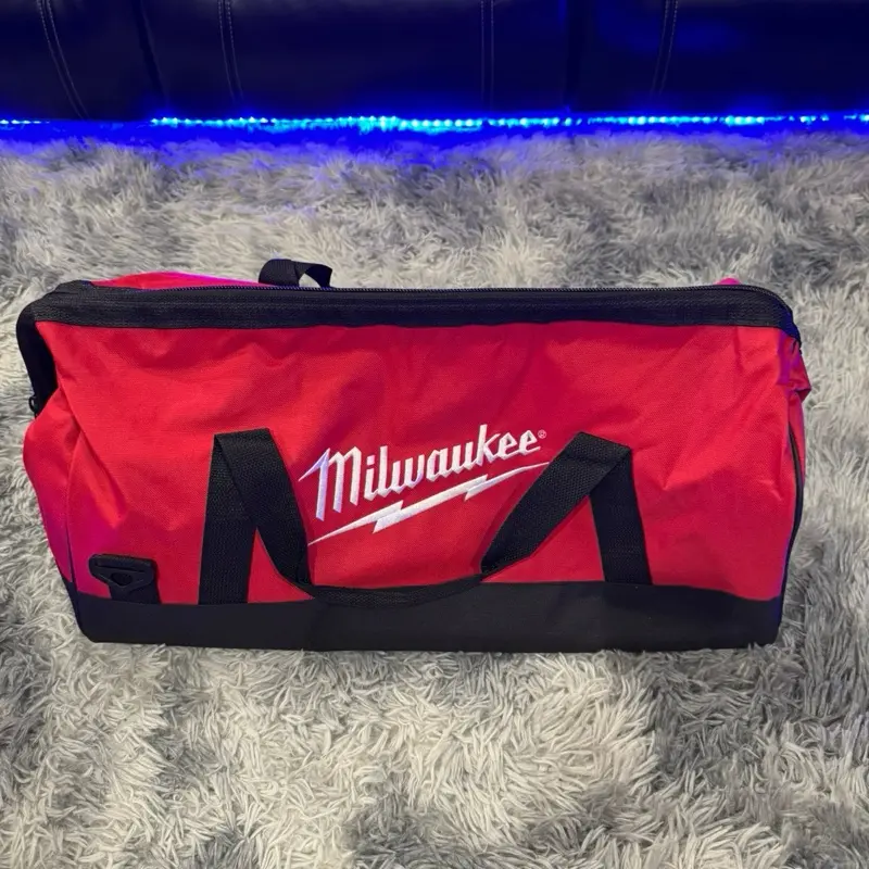 Milwaukee bag New 22 inch