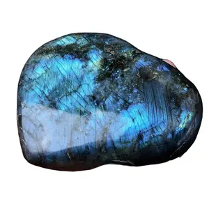 Oversized Heart-Shaped Blue Labrador Crystal Gem-Dark Blue Love Stone with Black Grain, Polished Elegant Cut Surface, Home Decoration, Wedding, Anniversary, Valentine's Day Gift-Meditation Decorations, Enhance Positive Energy and Romantic Atmosphere, shin