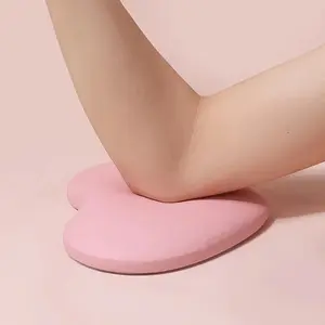 1Pc Heart Shaped Nail Elbow Pad, Cute Heart Design, PU Leather Surface, Sponge Filled, Odorless & Easy to Clean, Soft Fitted Comfortable Cushion, Professional Elbow Support for Nail Technicians, Nail Art Salon Tools